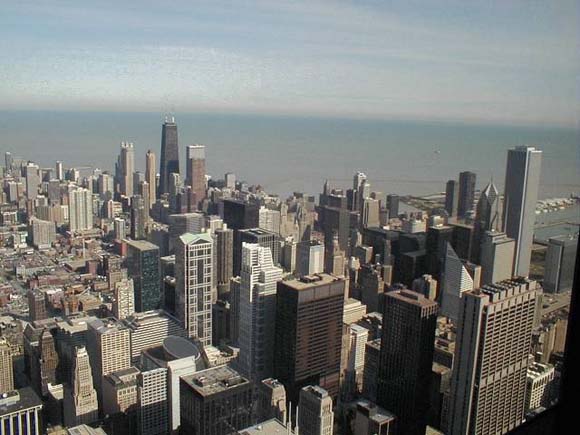 Рис. 13. Панорама центра Чикаго с высоты 103 этажа
самого высокого небоскреба а мире